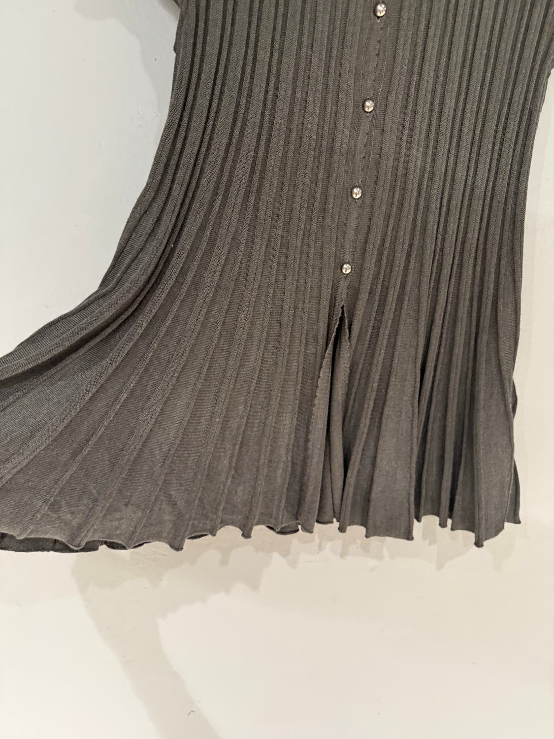 pleats line detail button knit top 상품이미지5