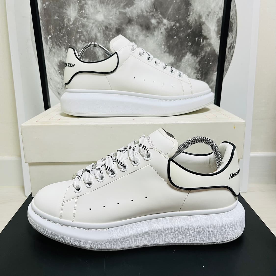  정품 41) 알렉산더 맥퀸 오버솔 트림 스니커즈 265~270 상품이미지1
