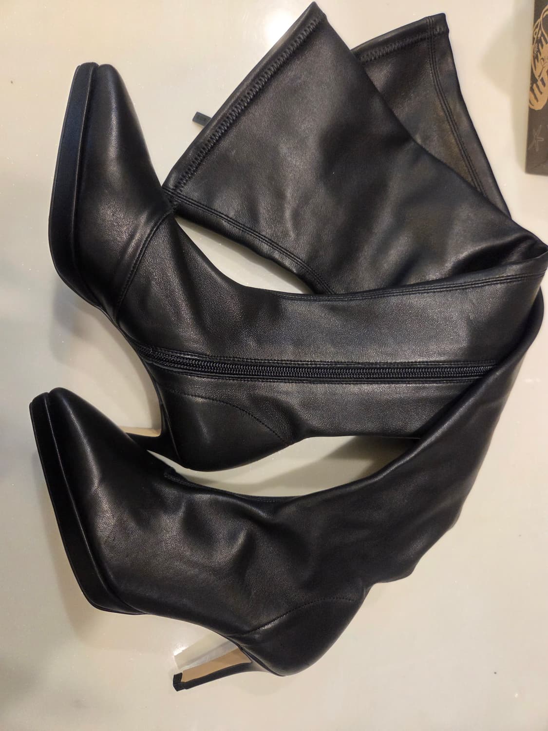 아떼바네사브루노 블랙롱부츠 상품이미지1