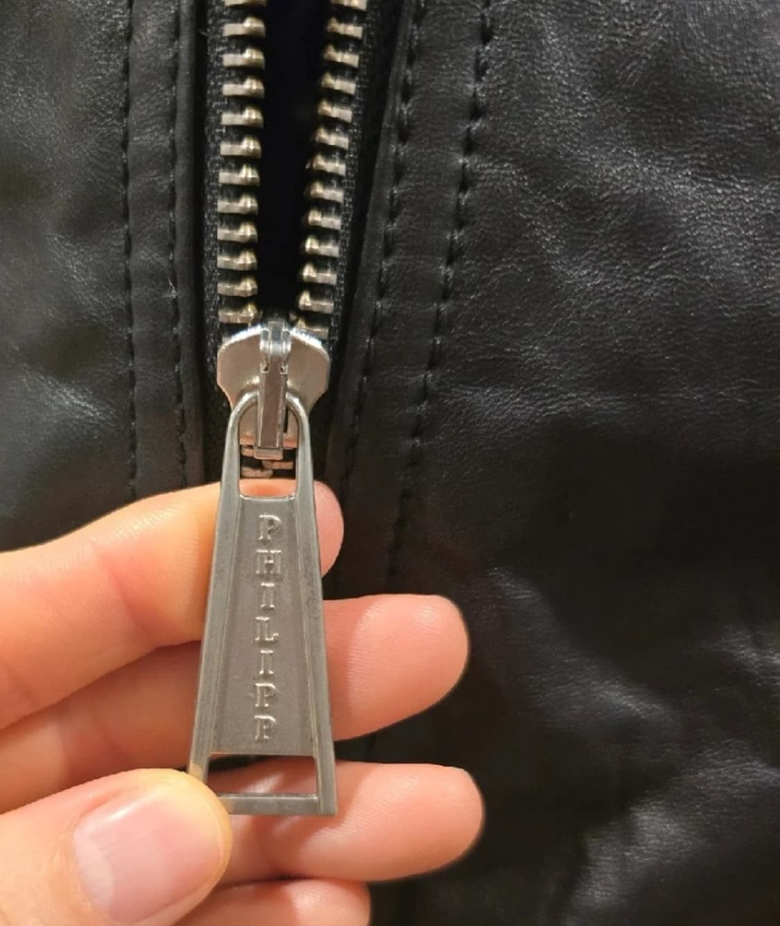 필립플레인 블랙 스컬 레더 패딩 조끼 XS 상품이미지5