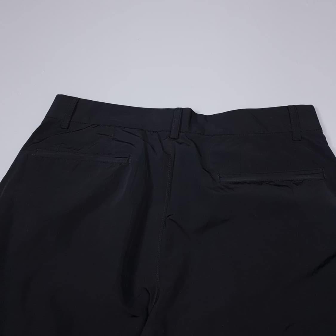 씨피컴퍼니 블랙 핀턱 레귤러핏 나일론 팬츠 SIZE 3 상품이미지5