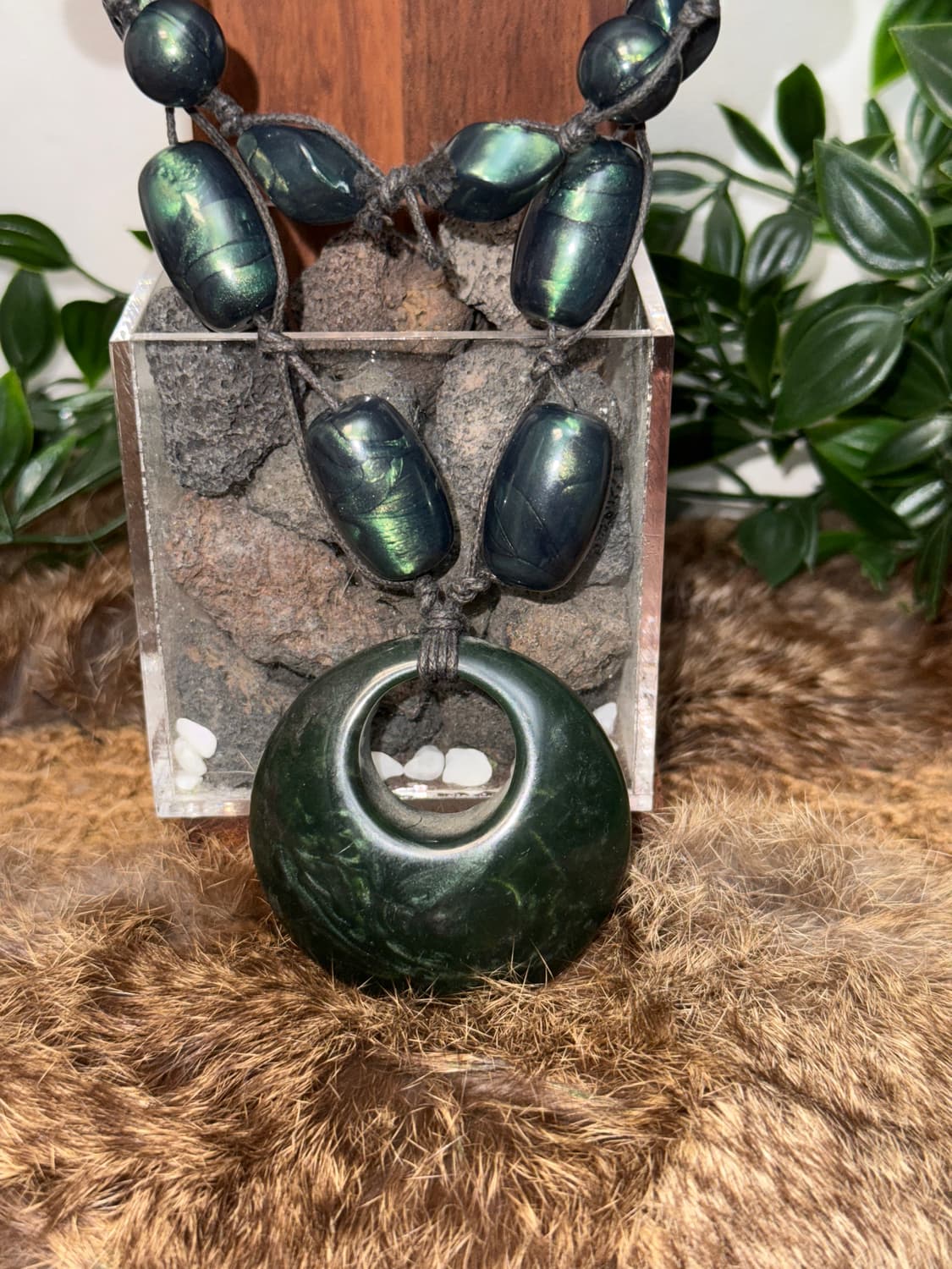 Deep green marvel stone necklace  상품이미지2