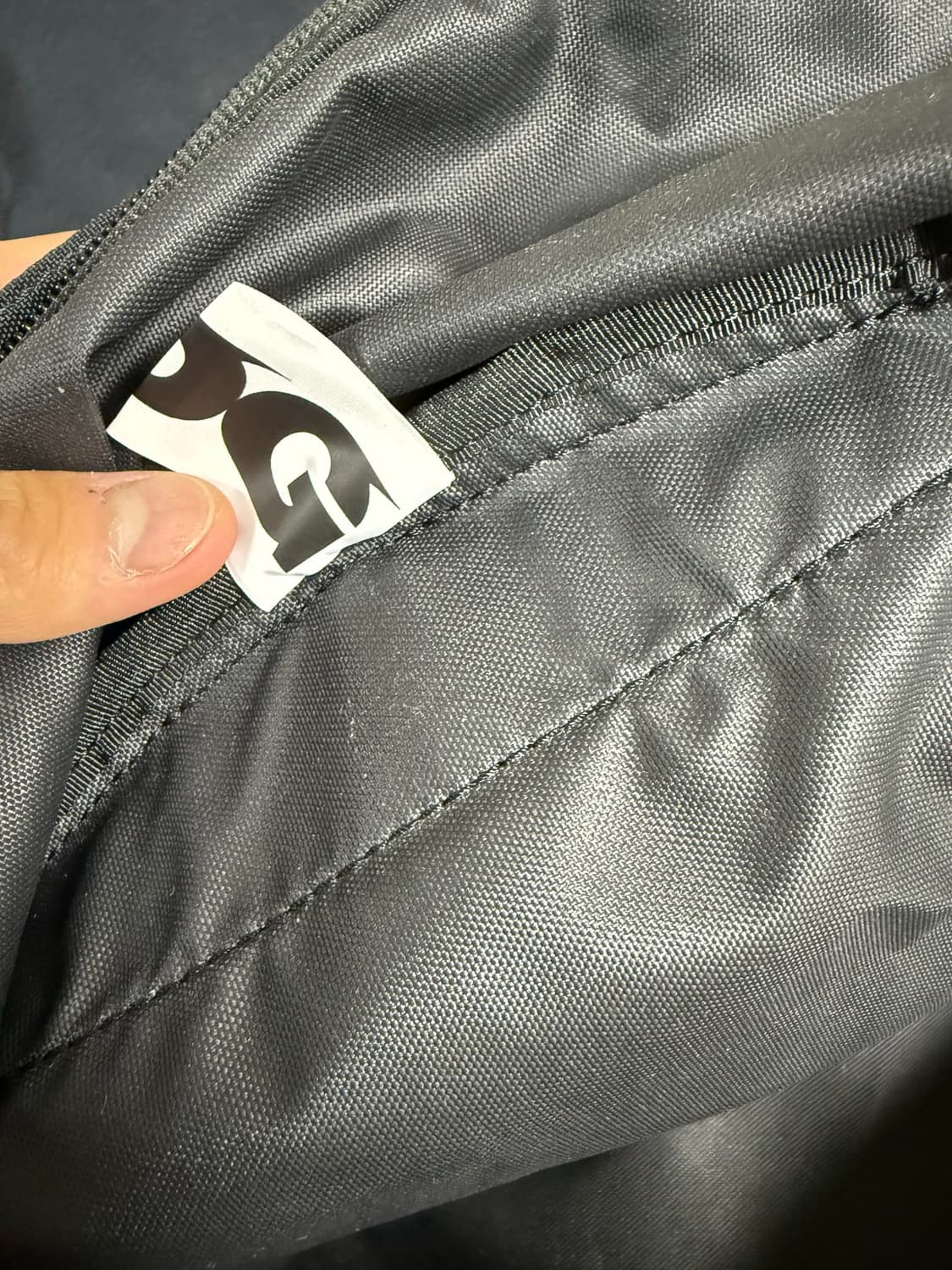 꼼데가르송 CDG 로고 나일론 백팩 정품 판매합니다 상품이미지4