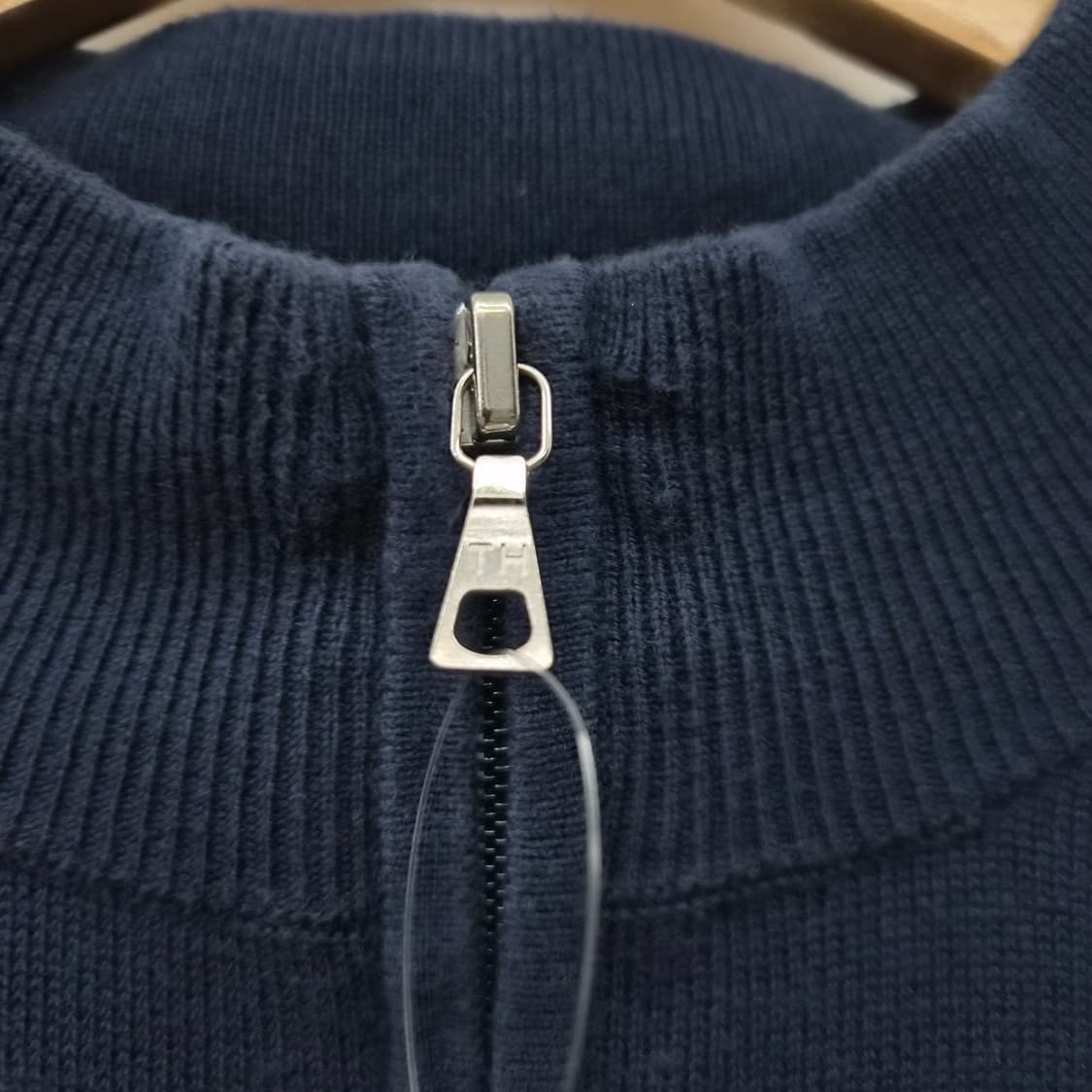 타미힐피거 네이비 하프집업 니트 남성 XL 상품이미지4
