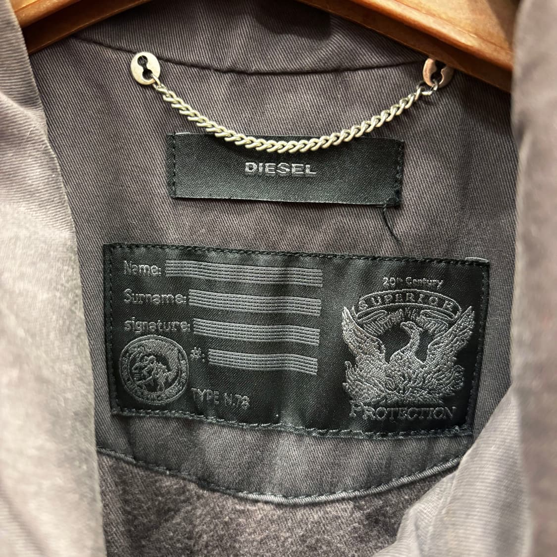 디젤 코튼 롱 후드 야상 자켓 레더 슬리브 밑단 피쉬테일 디테일 차콜 상품이미지7