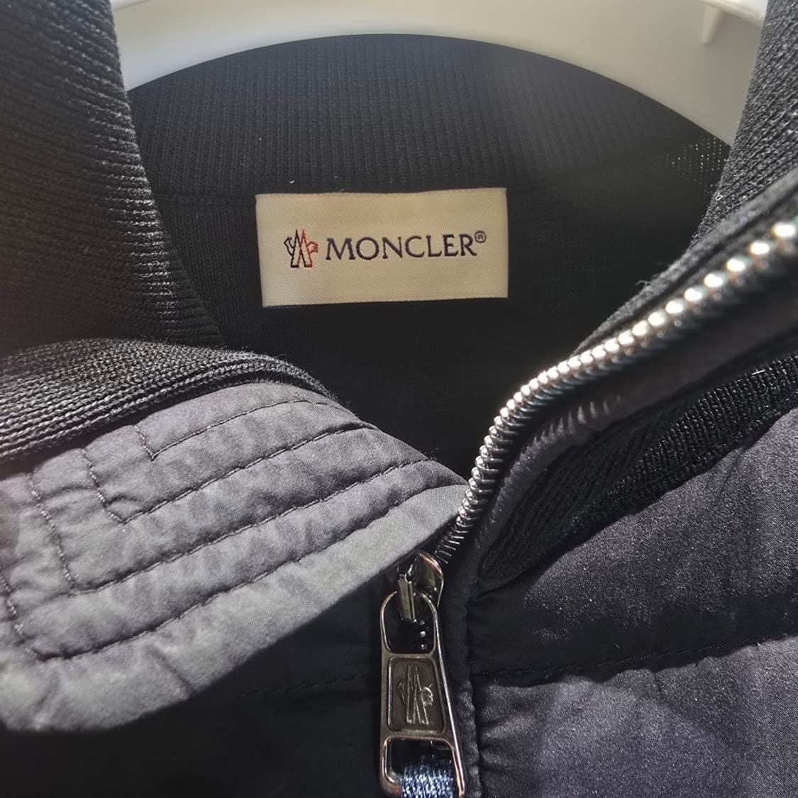[중고/명품] 몽클레어 니트패딩 M 상품이미지4