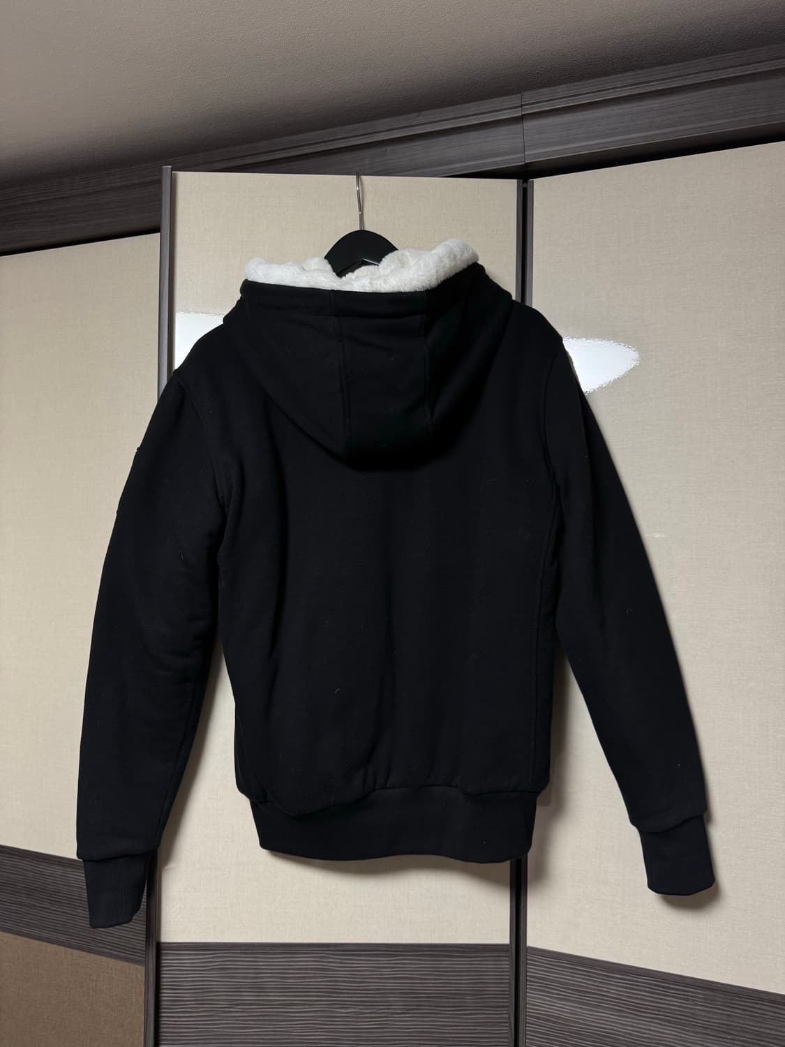 [새상품급] 무스너클 버니스웨터 후드집업 s 상품이미지2