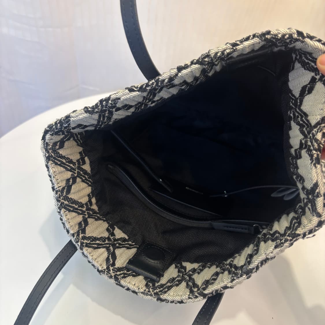 정품 루즈앤라운지 체크 숄더백     상품이미지8