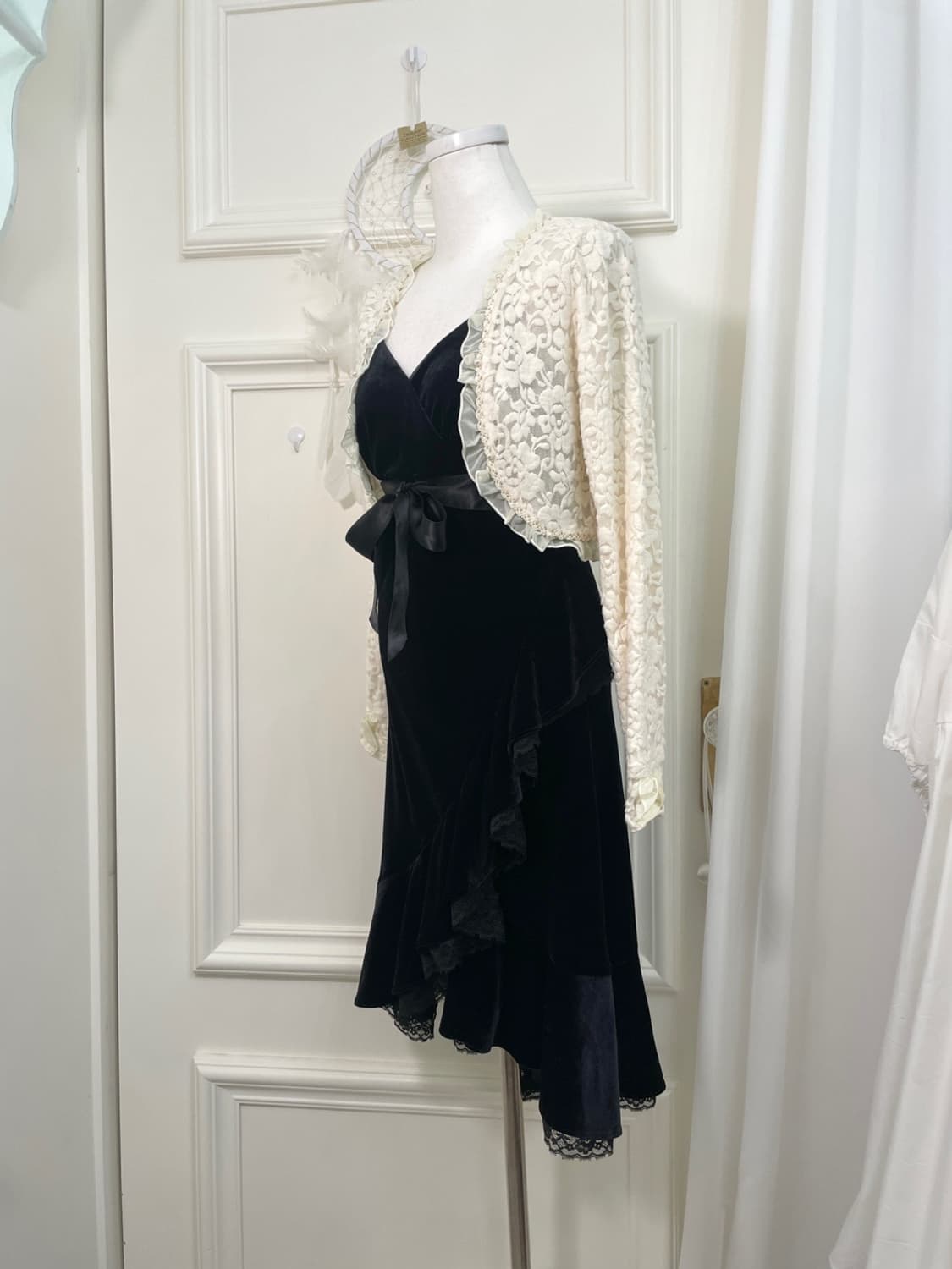 AXES FEMME ivory lace ruffle open bolero 상품이미지3