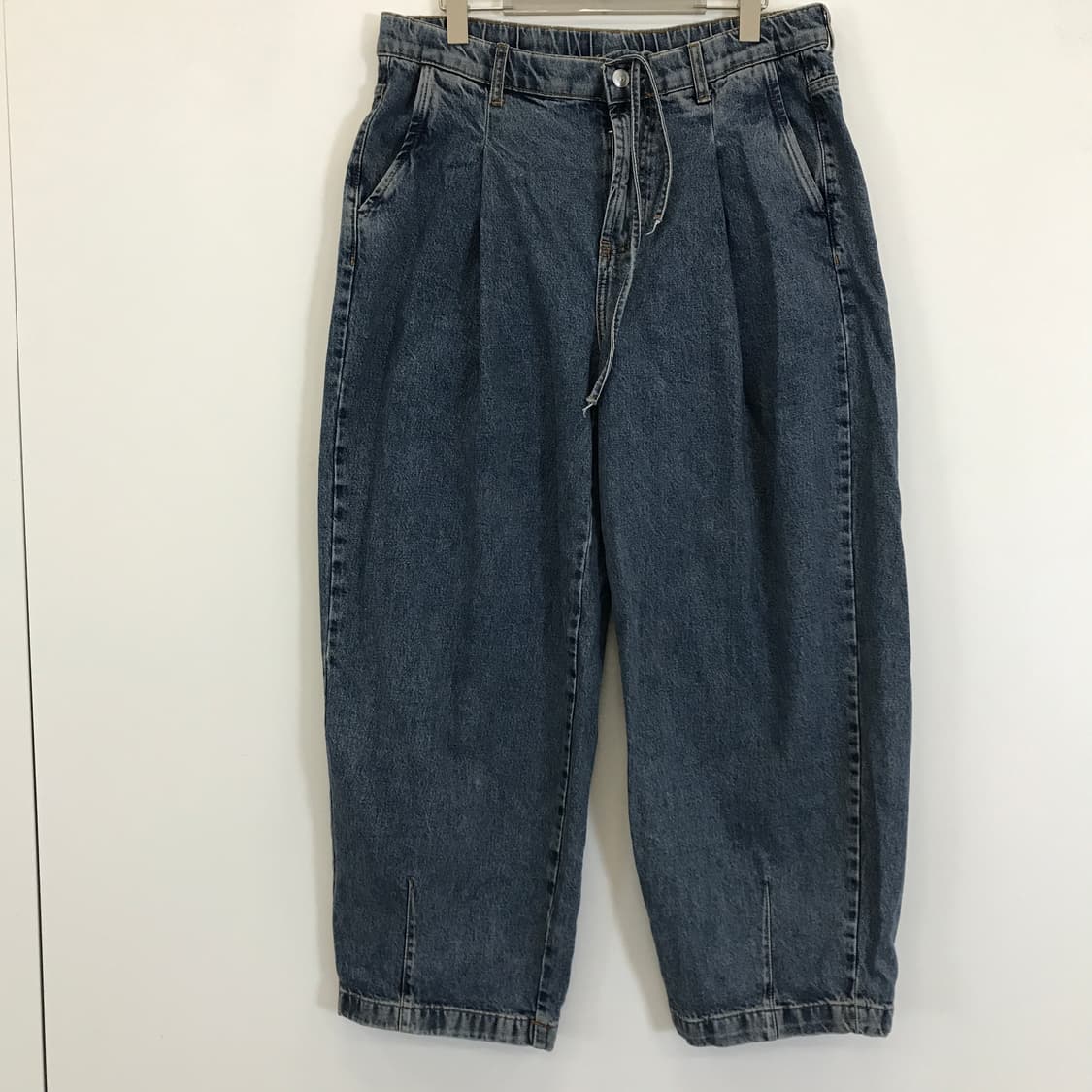 자라 플리츠 원턱 데님팬츠 [L사이즈] 상품이미지1