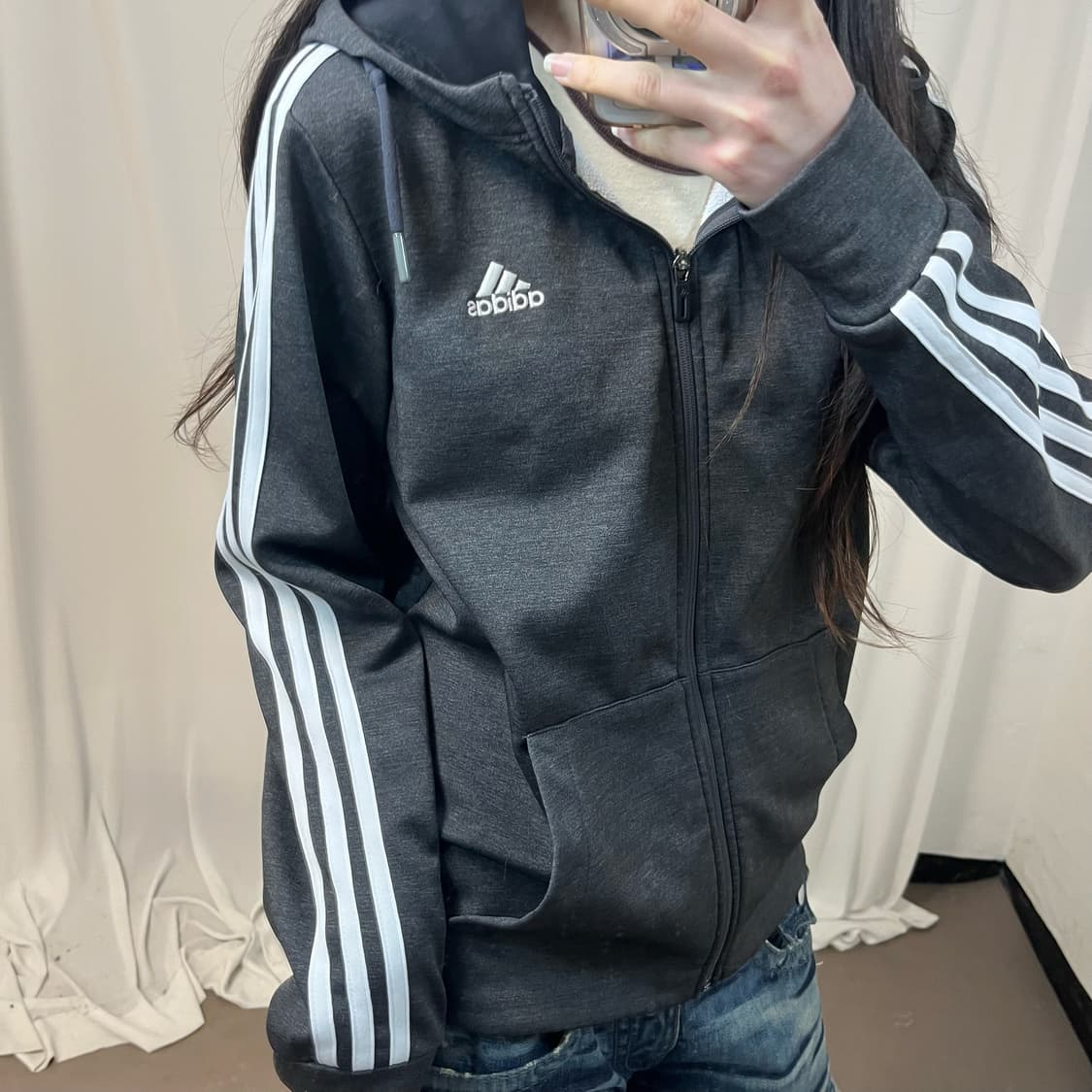Adidas charcoal hooded jersey 상품이미지3