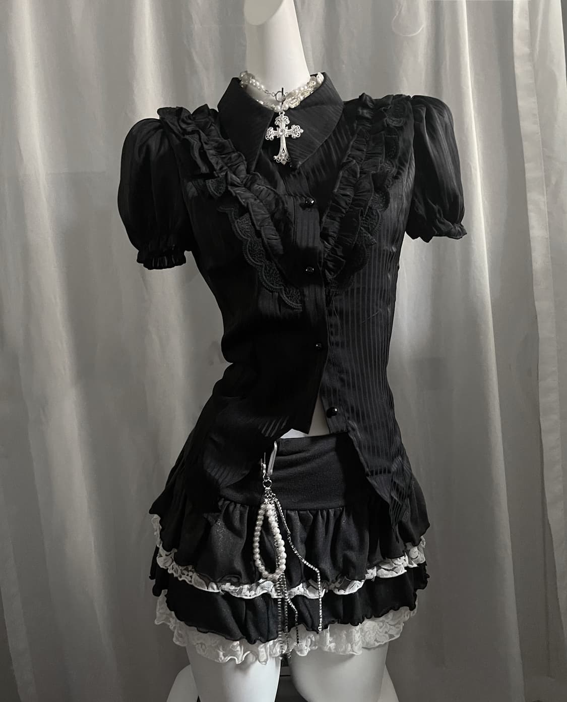 Horror game girl blouse 고스 공겜여주 블라우스 상품이미지1