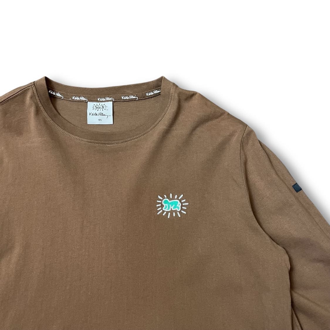 키스해링 브라운 롱슬리브 긴팔 티셔츠 105 상품이미지3