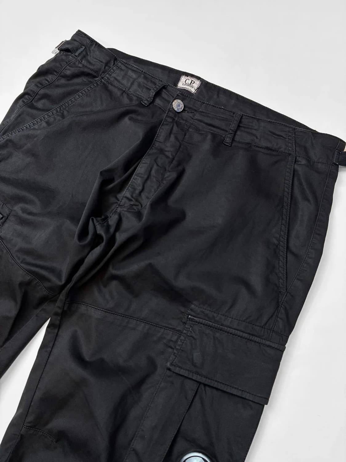 CP 컴퍼니의 스트레치 새틴 렌즈 카고 팬츠 PN5373 상품이미지2