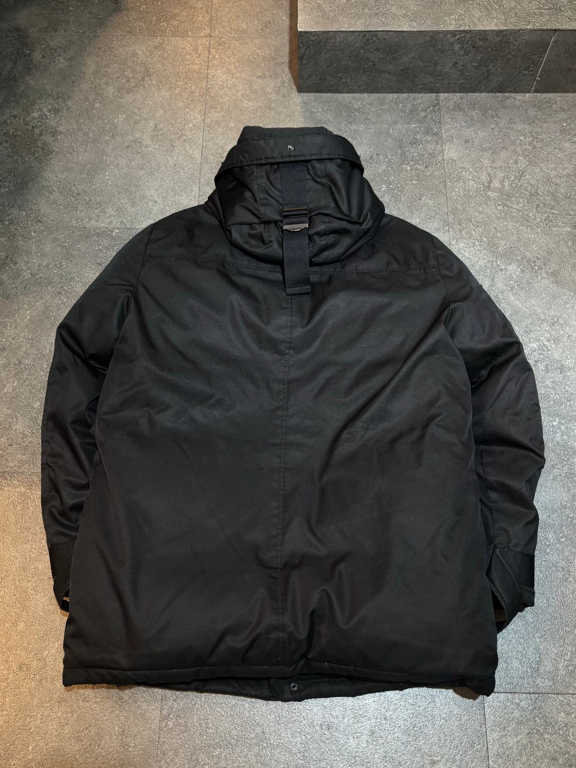 게스 블랙 남성 오리턱 패딩 XL 상품이미지3