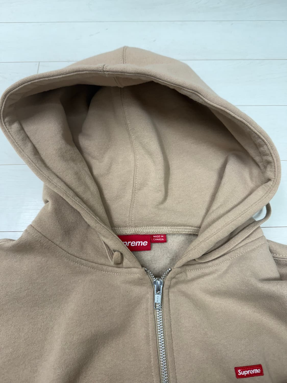 슈프림 스몰 박스 집업 후드 탄 M 사이즈  하자 없고 뜯김 없고 상태  상품이미지6