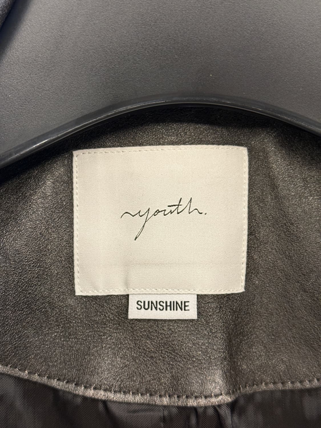 유스 하이넥 레더 하프코트 26ss s사이즈 팝니다! 상품이미지8