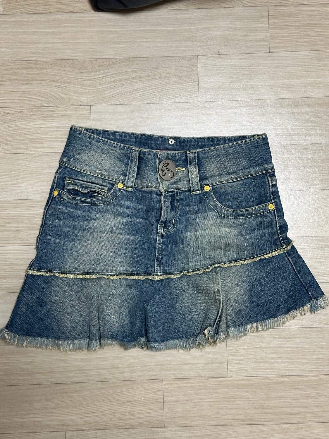 게스 로우라이즈 미니스커트 상품이미지2