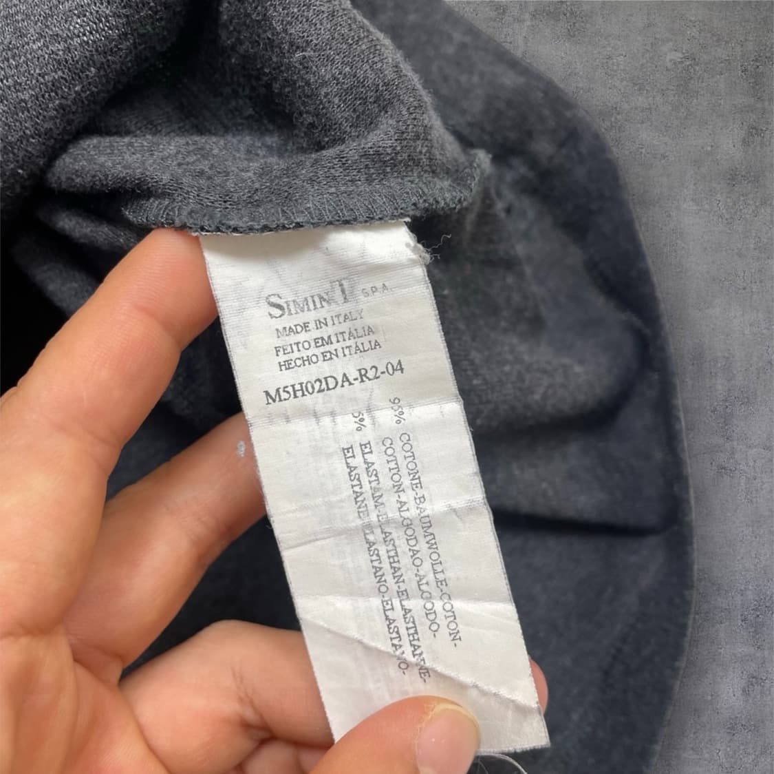 아르마니 진스 Armani Jeans 차콜 브이넥 니트 티셔츠 46 상품이미지3