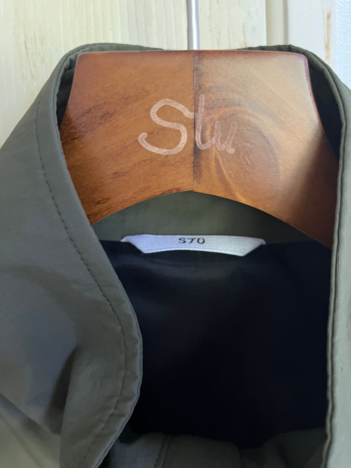 STU 레터링 윈드브레이커 카키 L 상품이미지3