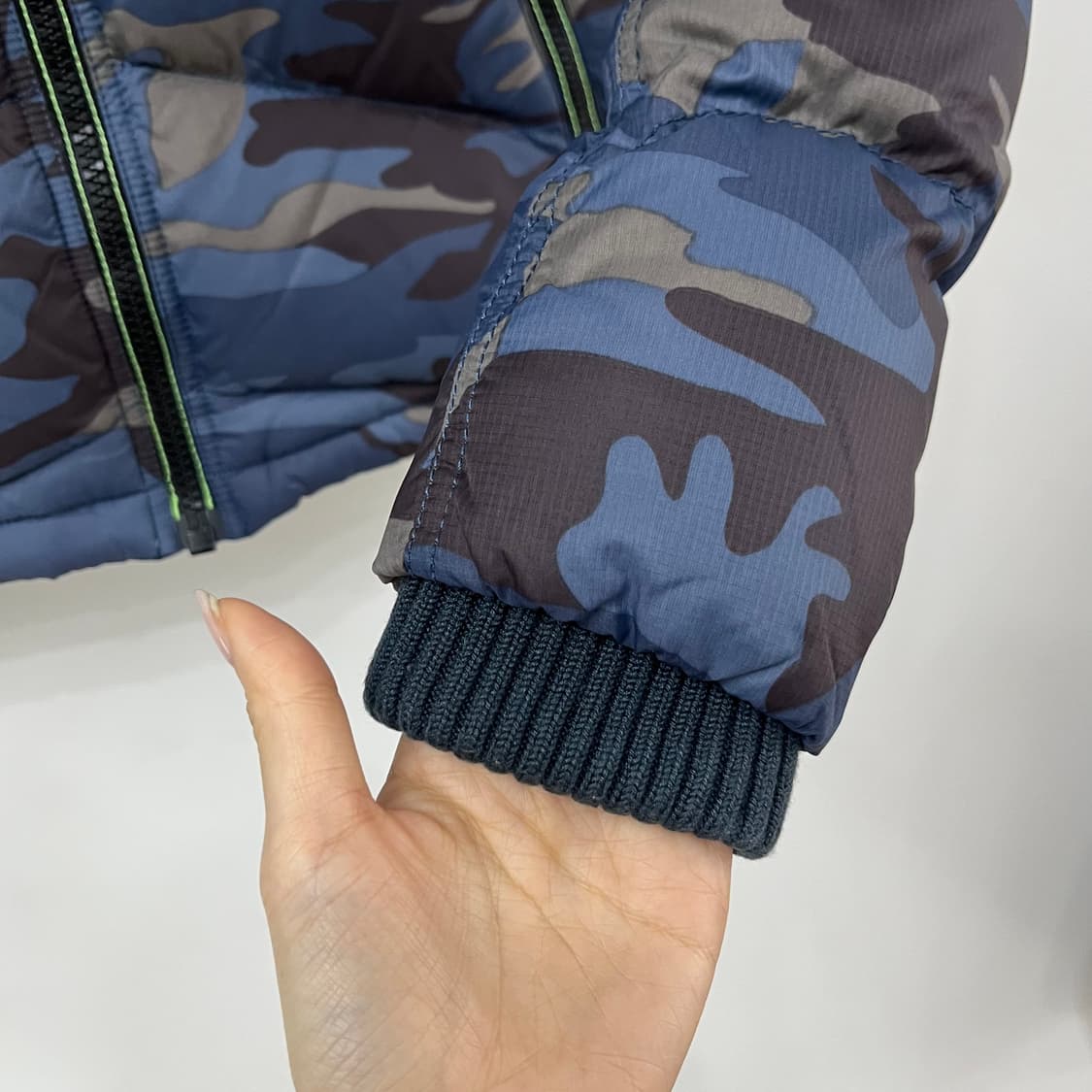 타미힐피거 자수로고 카모 패딩 점퍼 상품이미지6