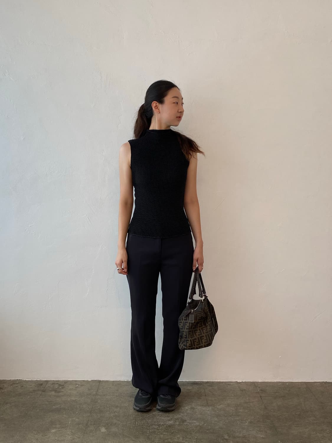 플리츠 터틀넥 슬리브리스 상품이미지10