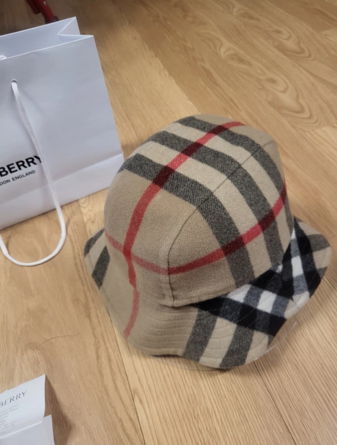 버버리 이그제저레이트 체크 더블 울 버킷햇 
M 상품이미지3