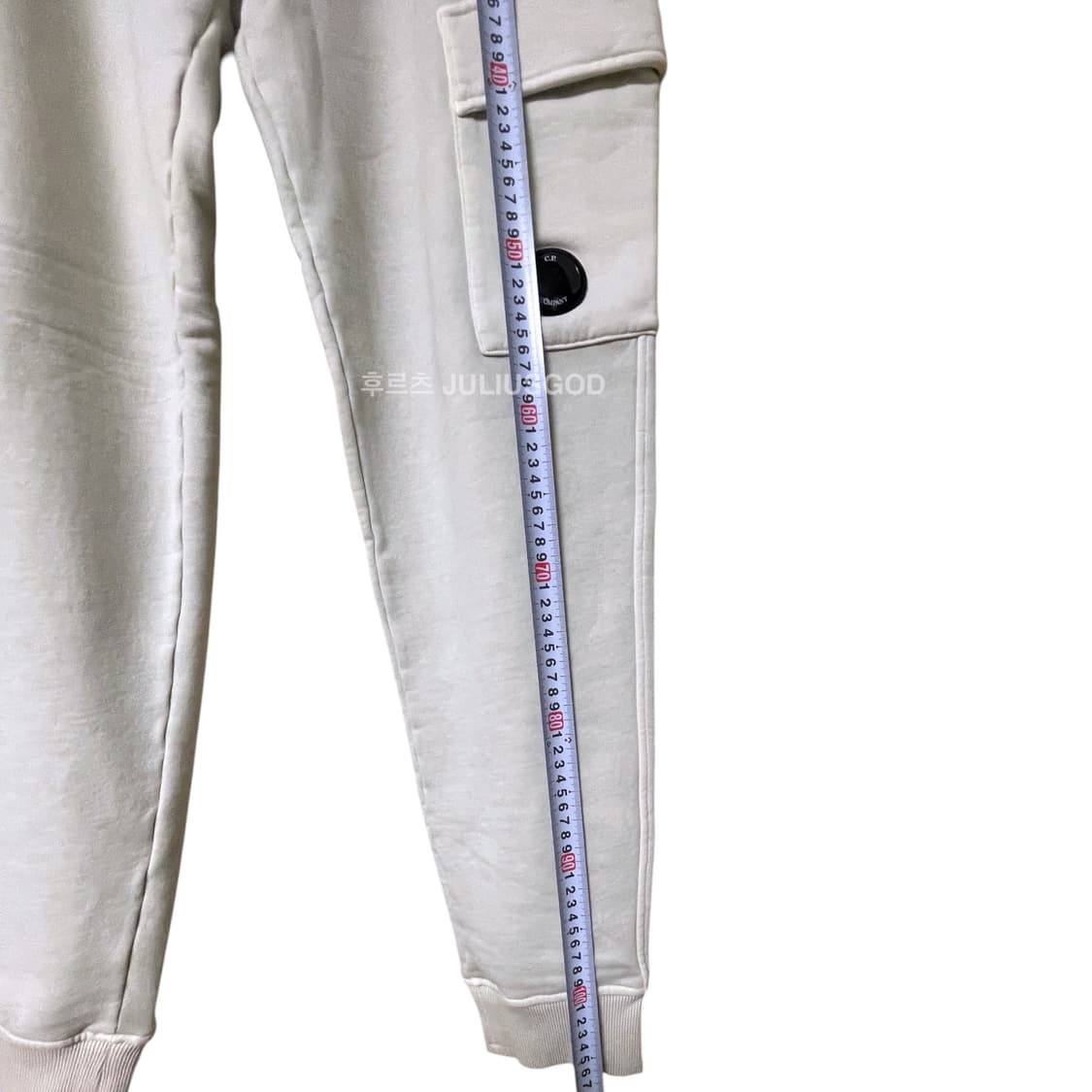 [L/새제품] CP COMPANY 씨피컴퍼니 웜 새틴 그레이 렌즈 팬츠 상품이미지9