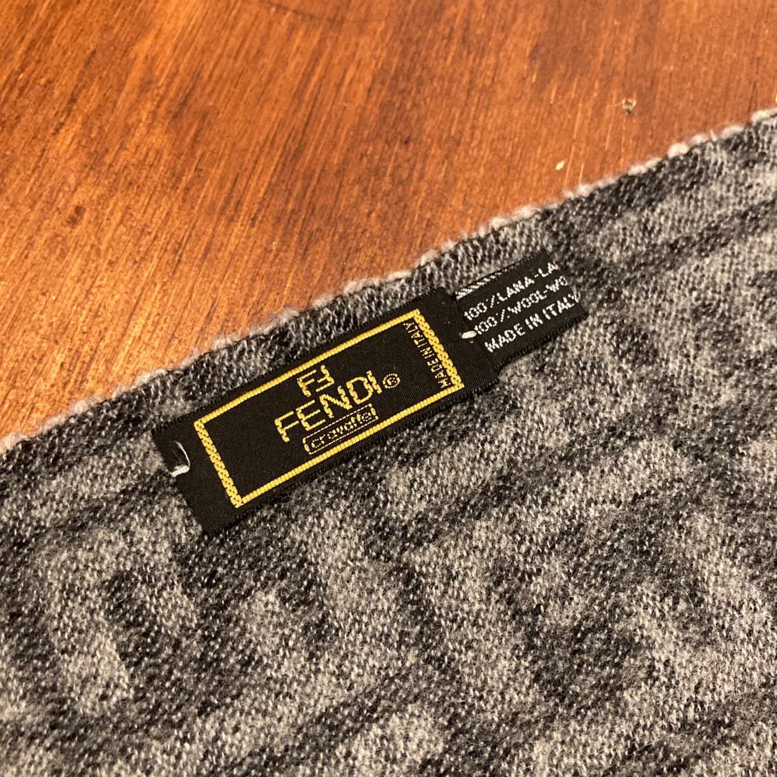 펜디 머플러 상품이미지3