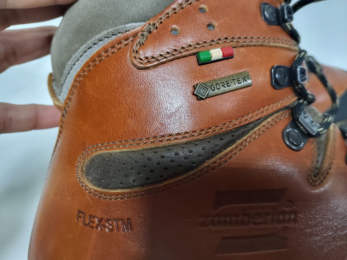 잠발란 등산화 정품 280사이즈 고어텍스  상품이미지3