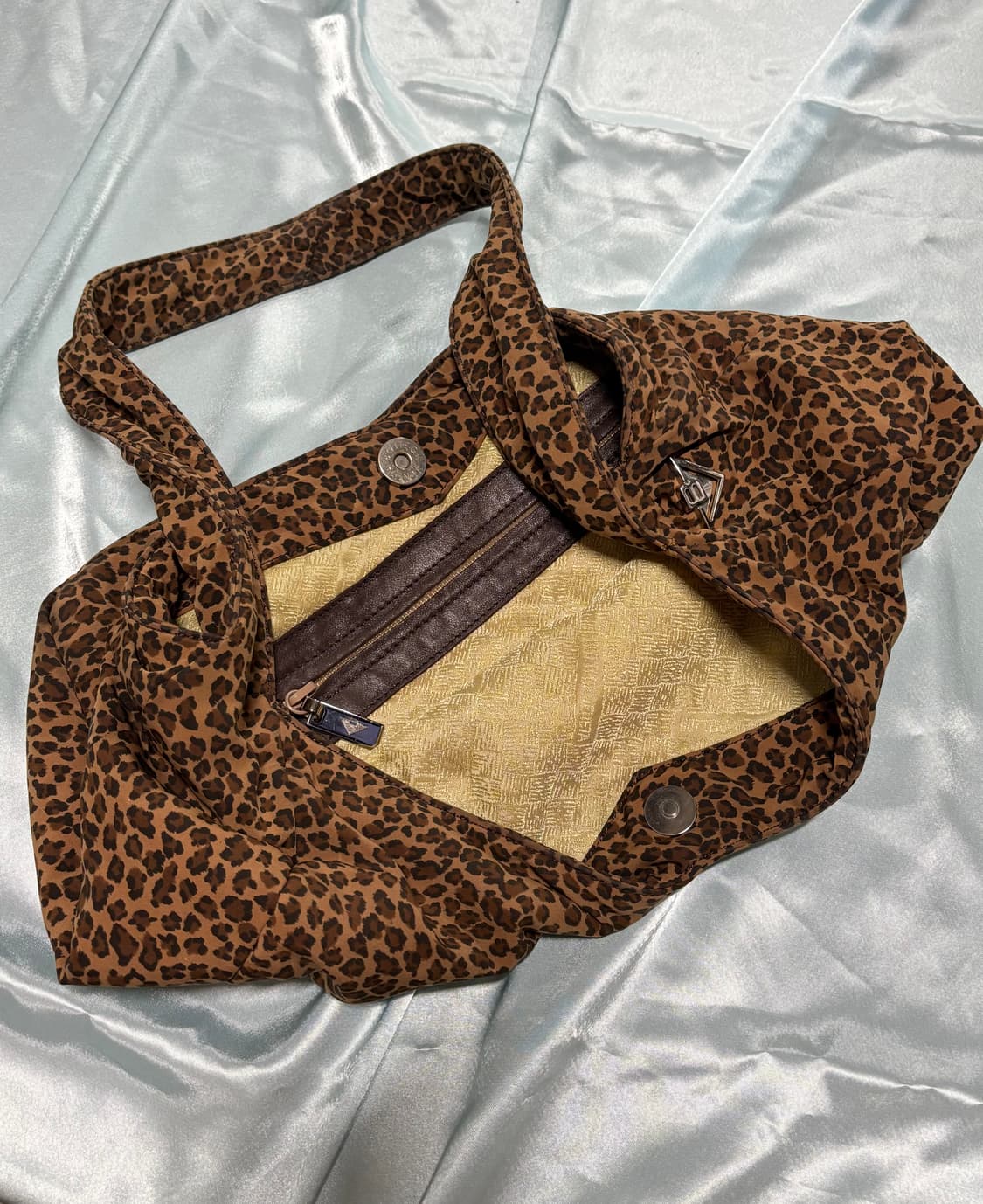 Bottega Veneta 보테가베네타 빈티지 레오파드 호피 나일론백 상품이미지6