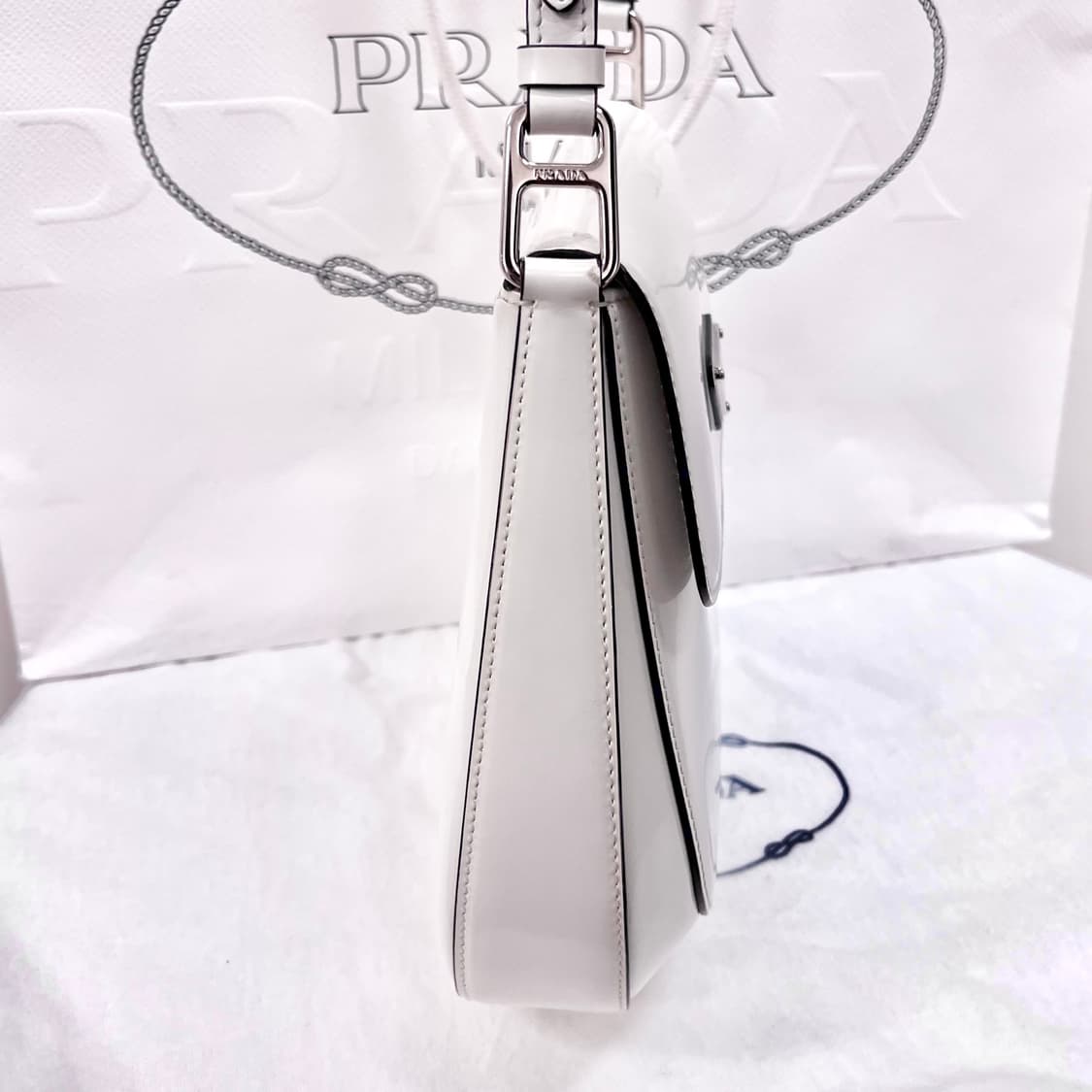 [S급/정품] 프라다 클레오 브러쉬드 화이트 숄더백 가방 상품이미지8