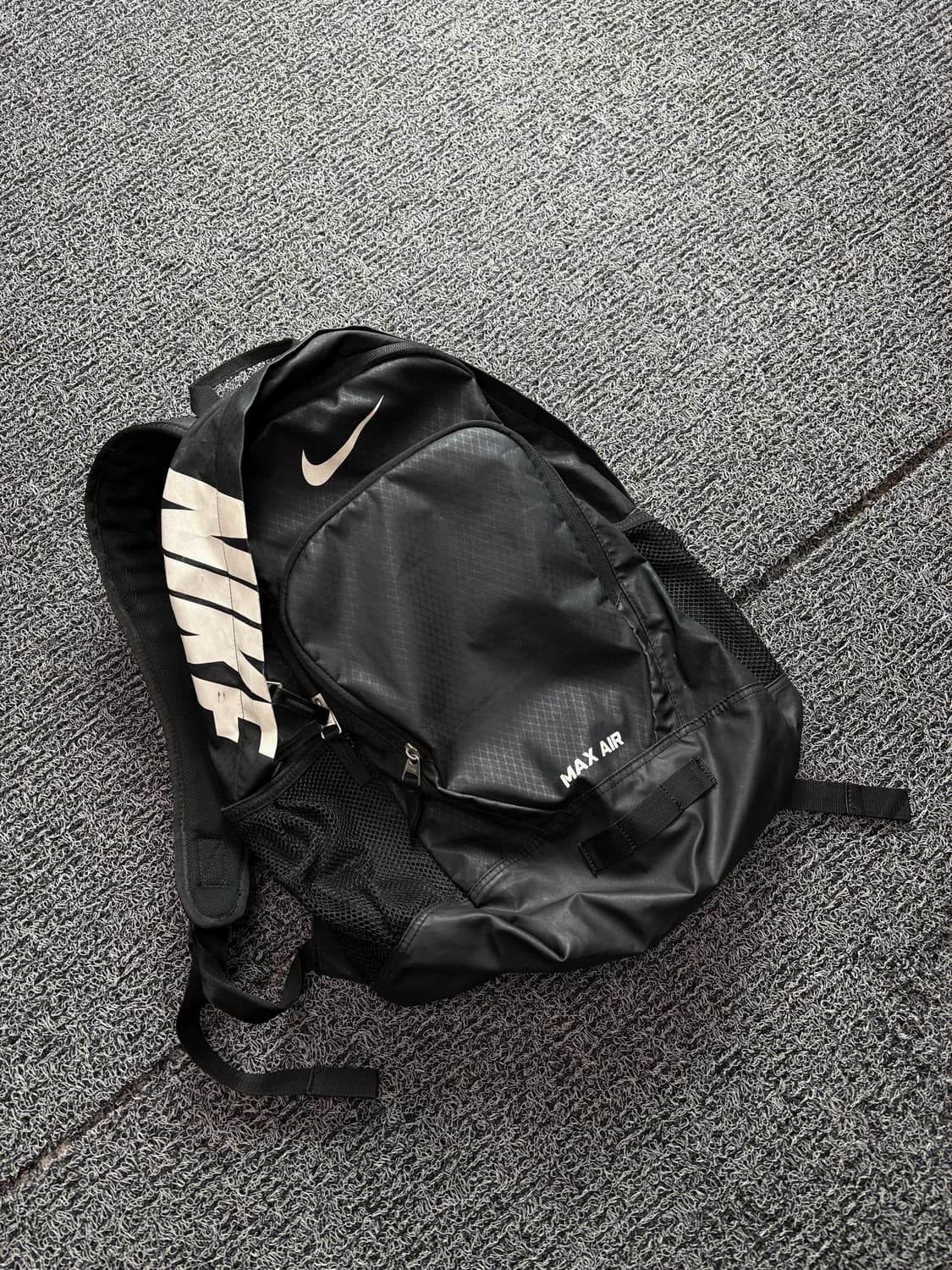 나이키 스우시 에어맥스 스포티 백팩 2679 상품이미지1