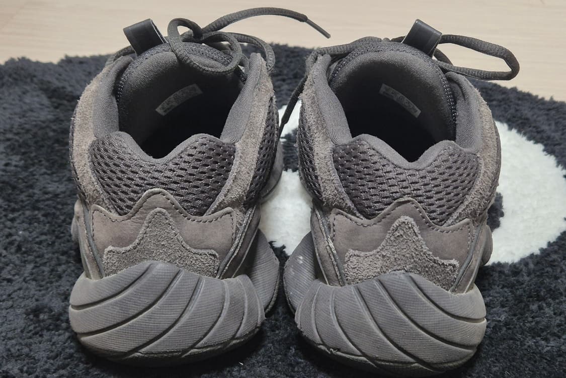 아디다스 이지 500 유틸리티 블랙 상품이미지2