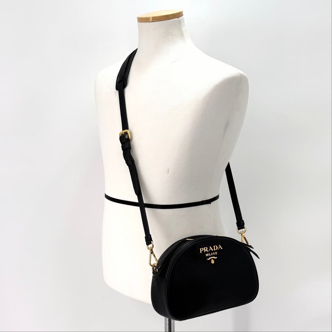 프라다 비텔로 다이노 오데뜨 크로스백 (1BH130) 상품이미지10