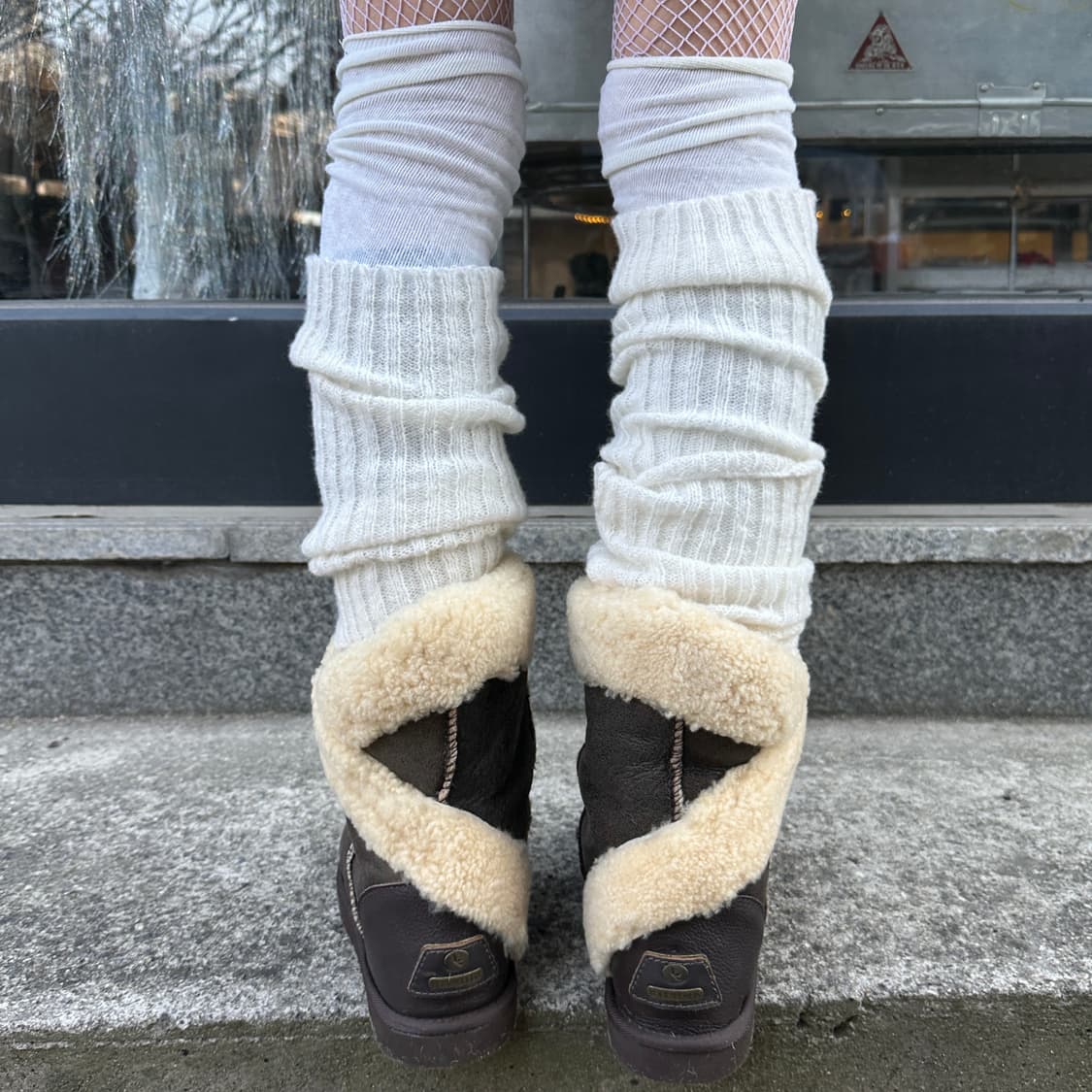 00s 쿨라부라 숏 시어링 앤 스웨이드 어그 부츠 상품이미지10