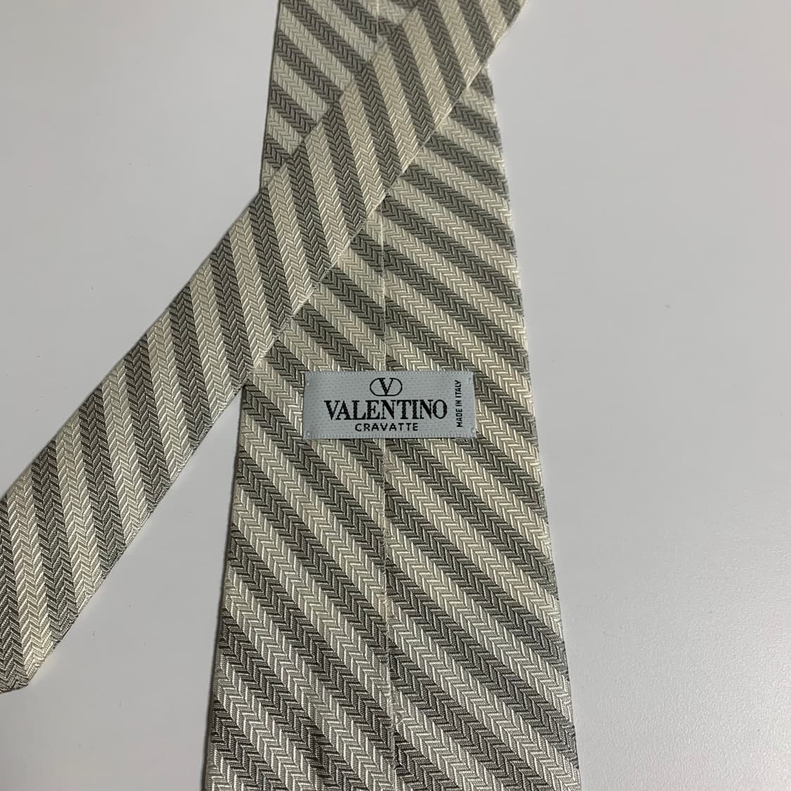발렌티노 명품넥타이 스트라이프 화이트컬러 100실크 A+등급 상품이미지8