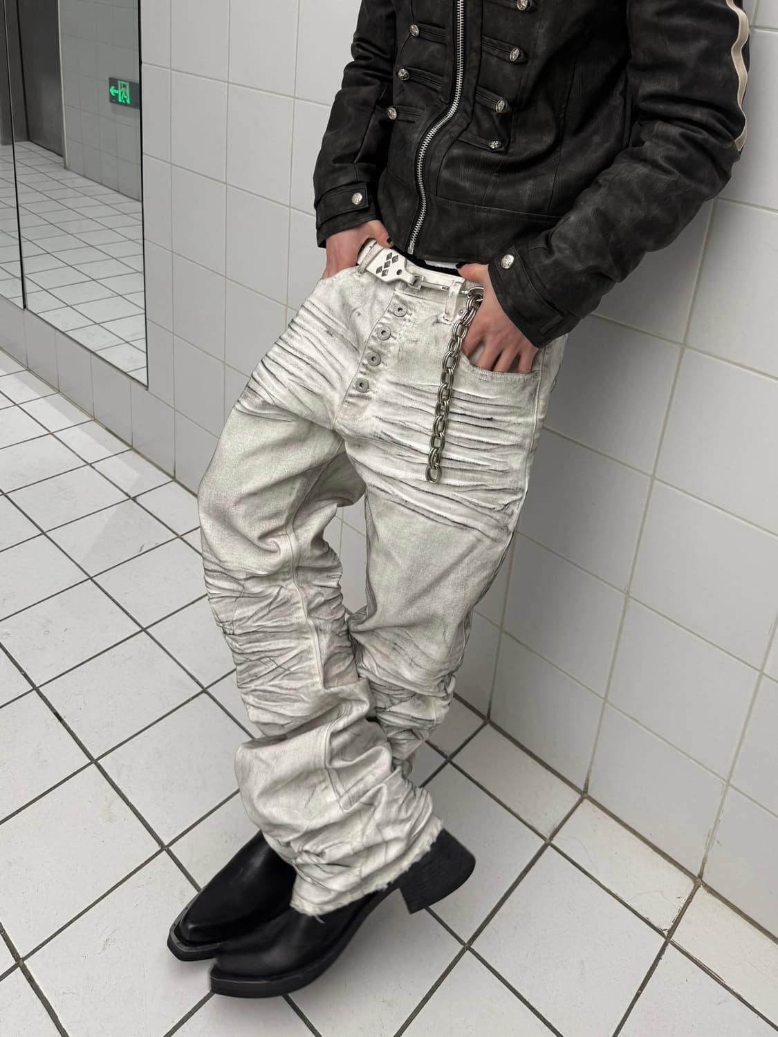 워싱 디스트로이드 스택 데님 팬츠 상품이미지2