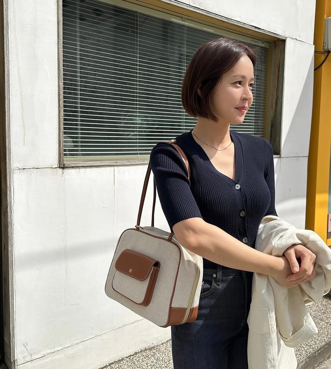 드메리엘 캔버스 소가죽 스퀘어 숄더백 가방 상품이미지1