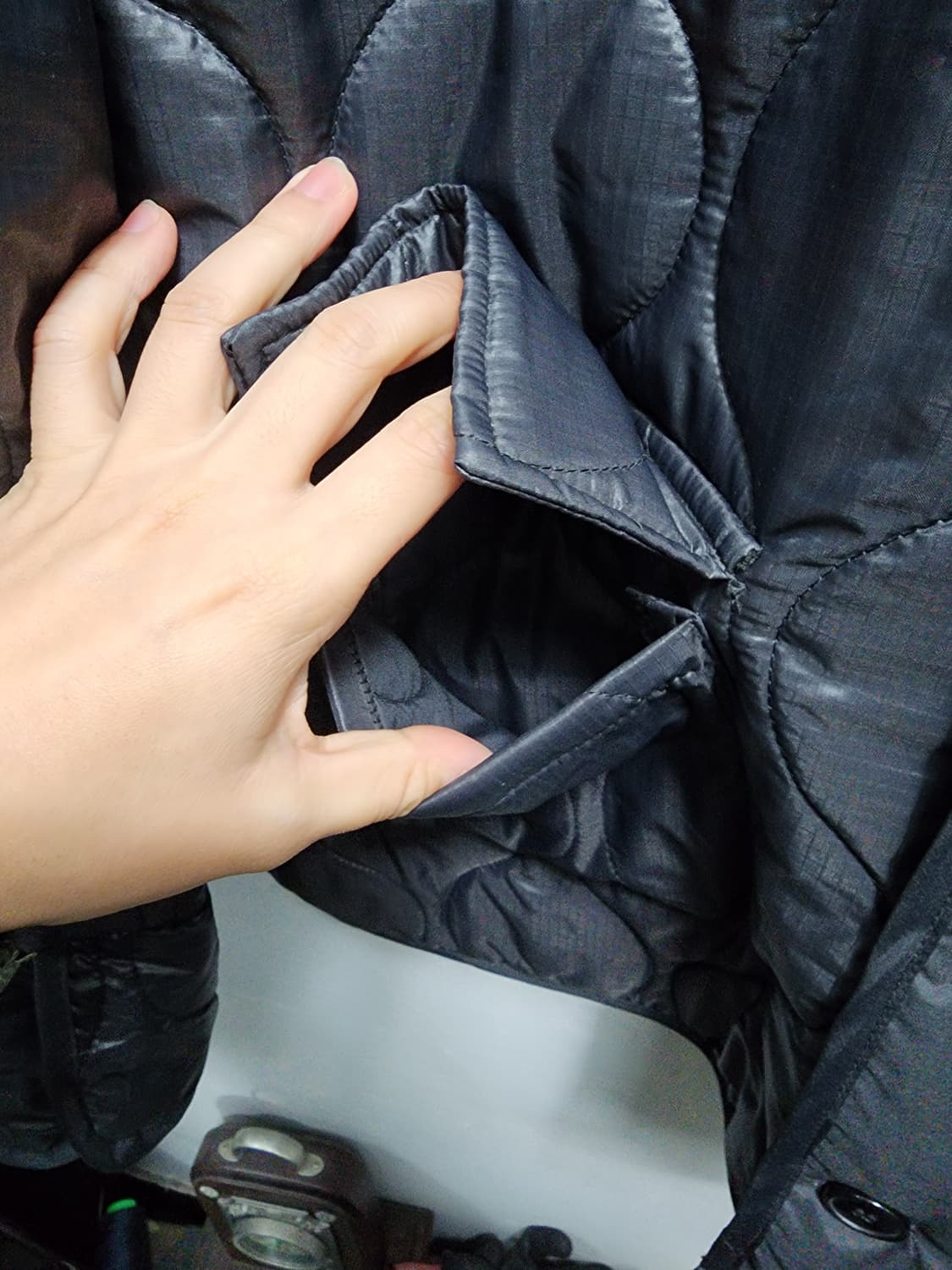 DRESS U 블랙 퀼팅 자켓 상품이미지4