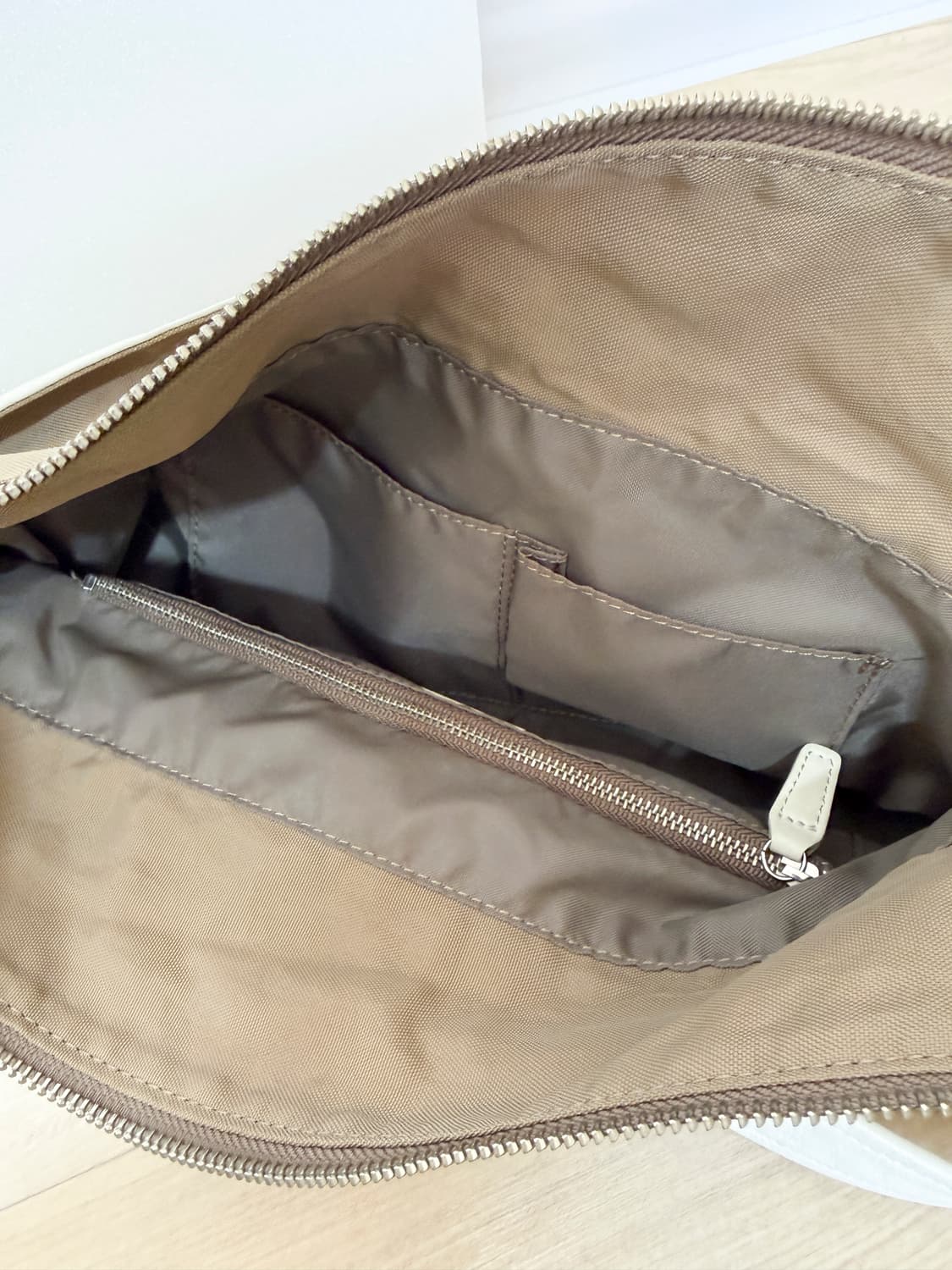 마가렛호웰 숄더백 상품이미지8