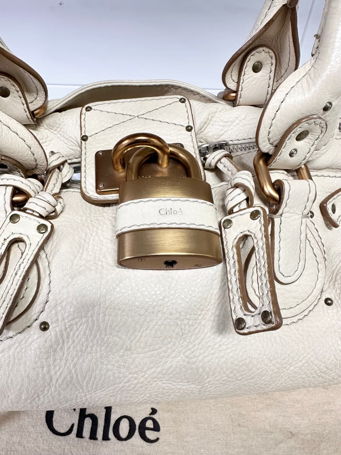 ❌거래중[A 정품] 끌로에 패딩턴백 아이보리 금장 상품이미지3