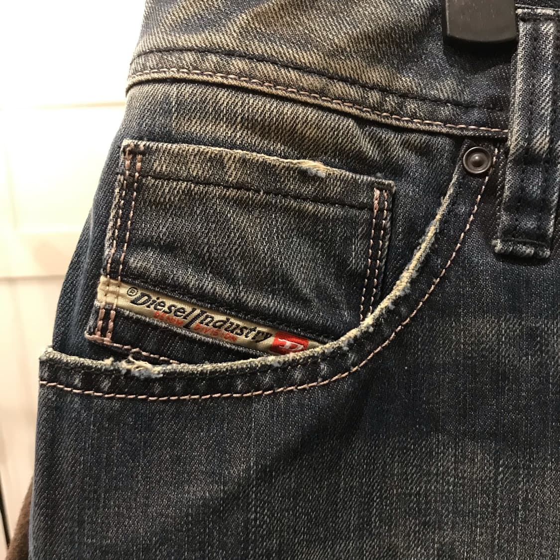 Diesel 디젤 부츠컷 데님팬츠 상품이미지5