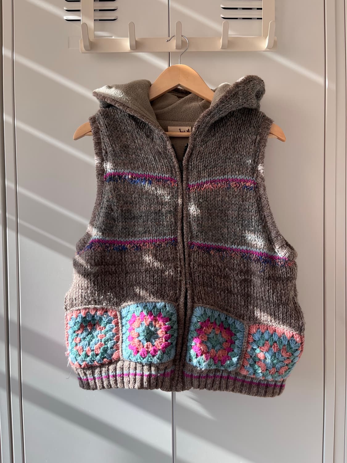 Titicaca 티티카카 모티브 니트 조끼 집업 상품이미지1