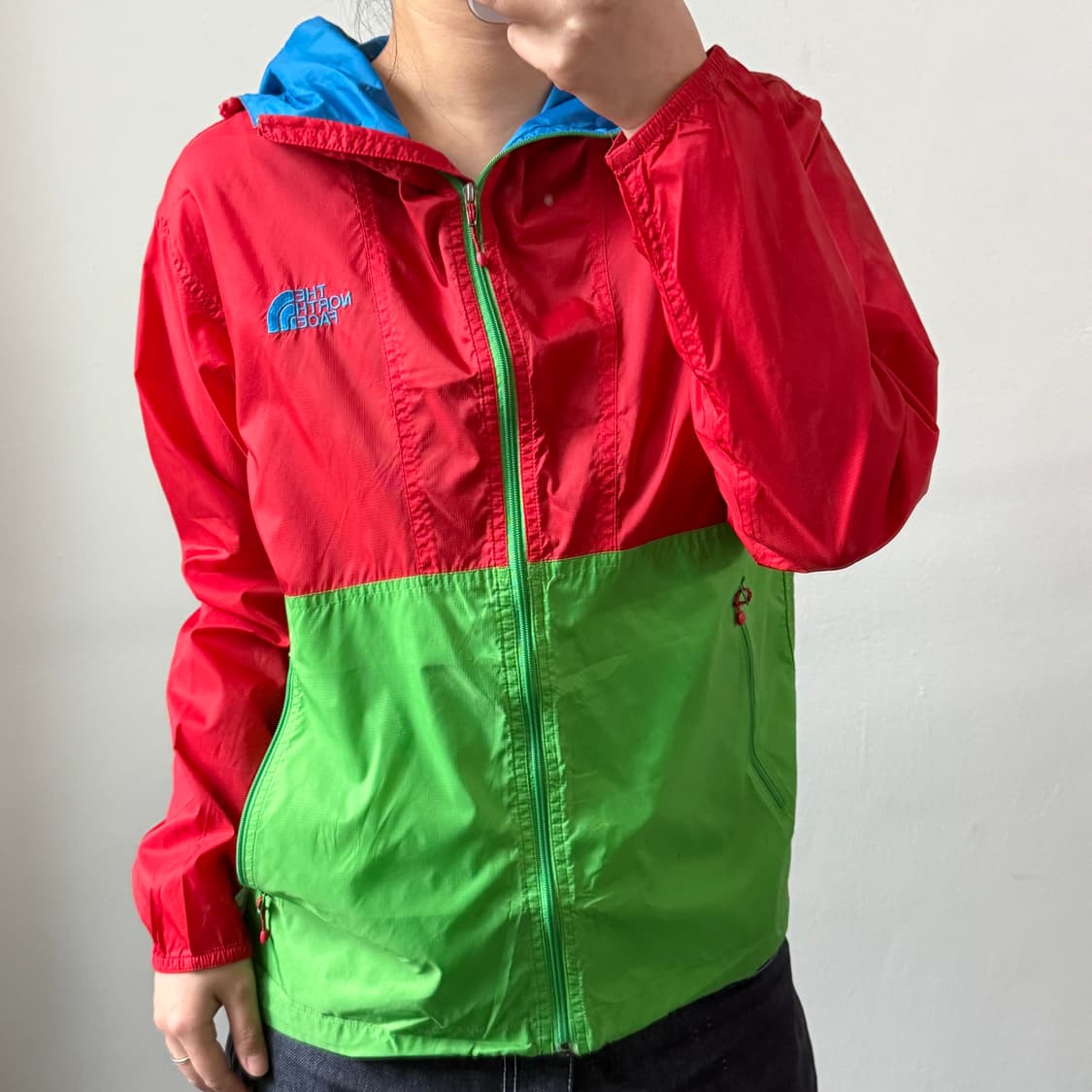 [M] 노스페이스 레드그린 배색 바람막이 상품이미지1