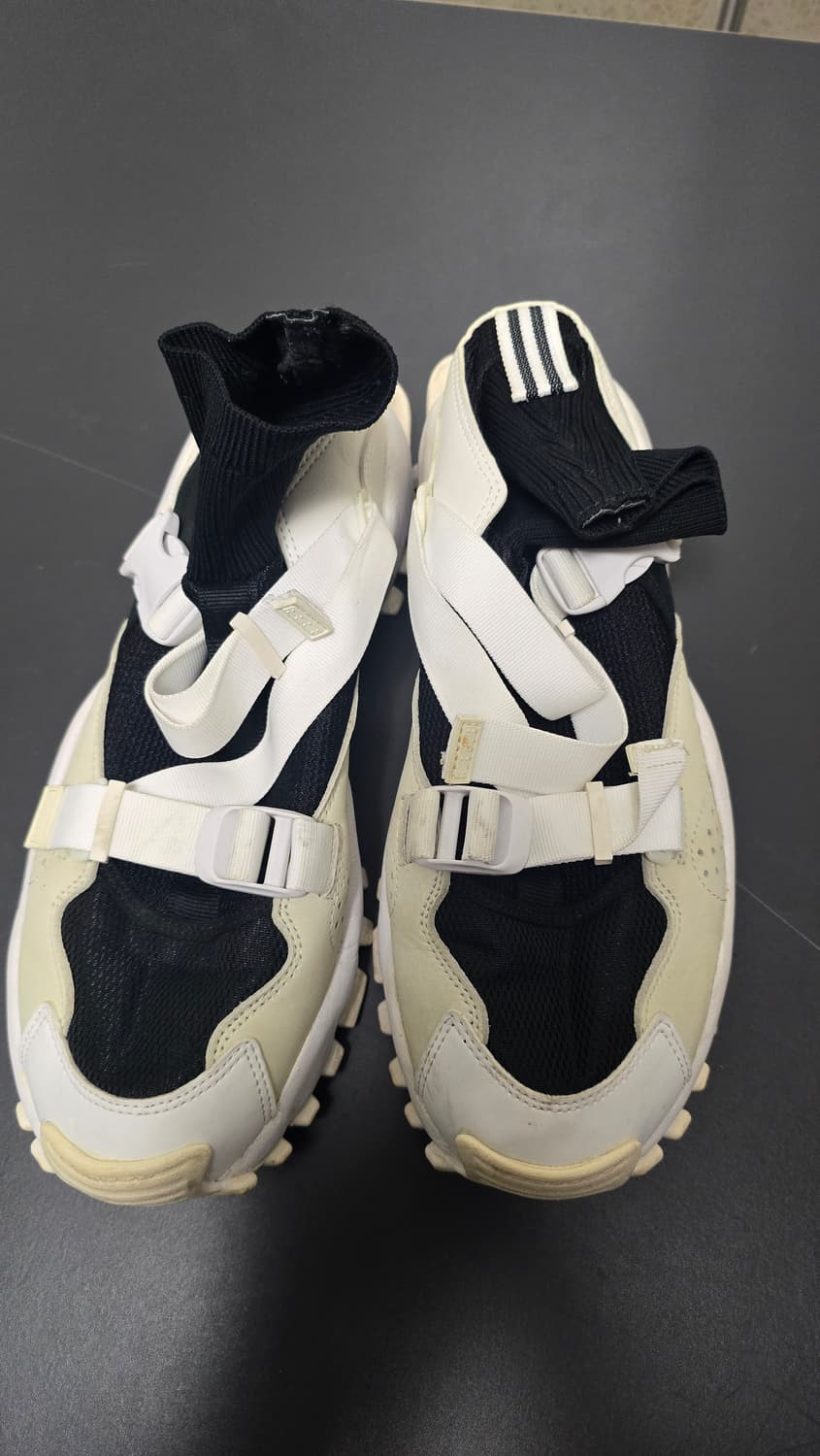 Adidas hyke 상품이미지1