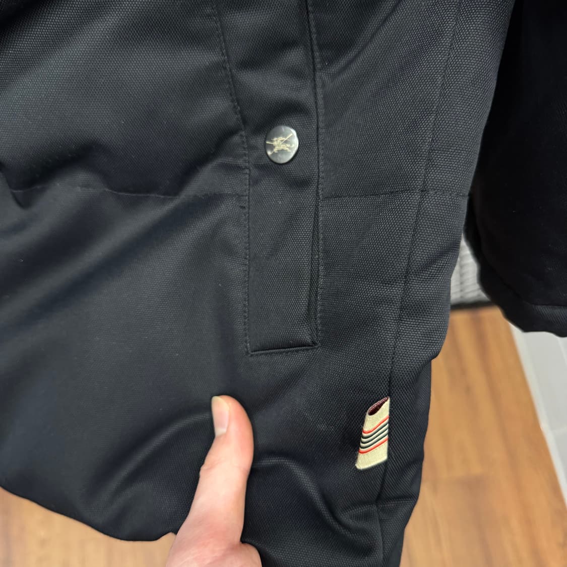 버버리 골프 다운 후드 롱패딩 안감 노바체크 포인트 하이넥 블랙 상품이미지6