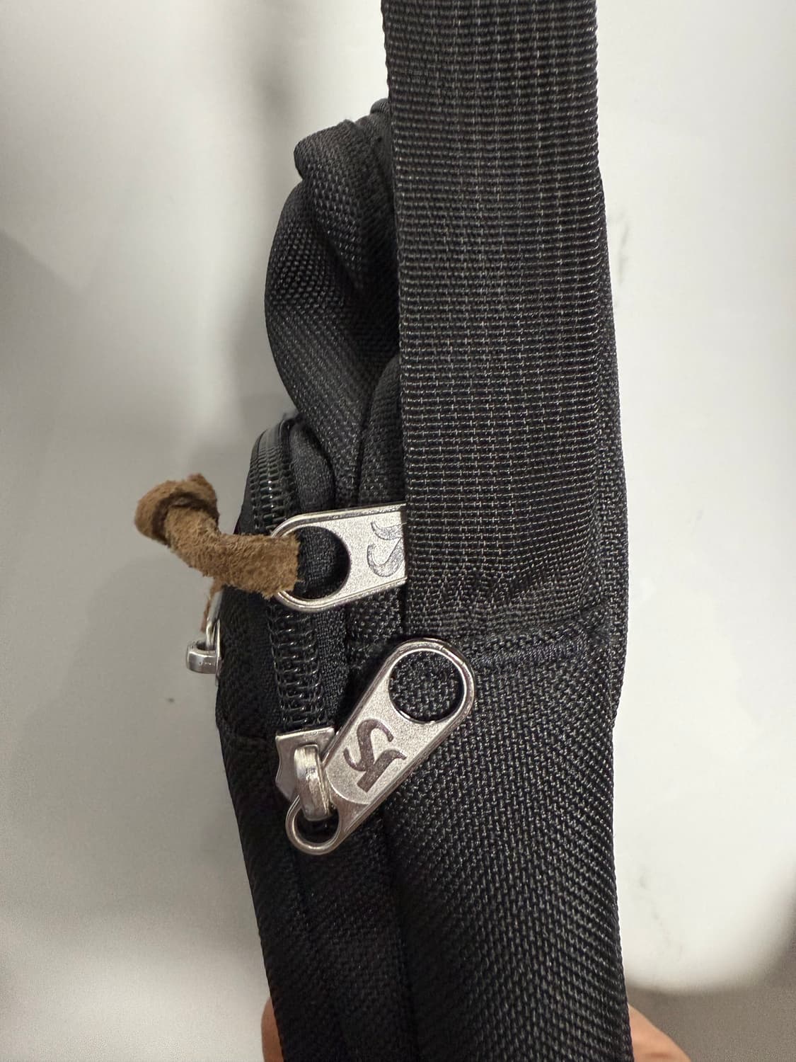 잔스포츠 미니 크로스백 상품이미지6