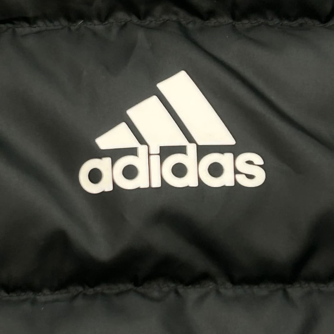 아디다스 에센셜 3S 라이트 다운 베스트 L 상품이미지2