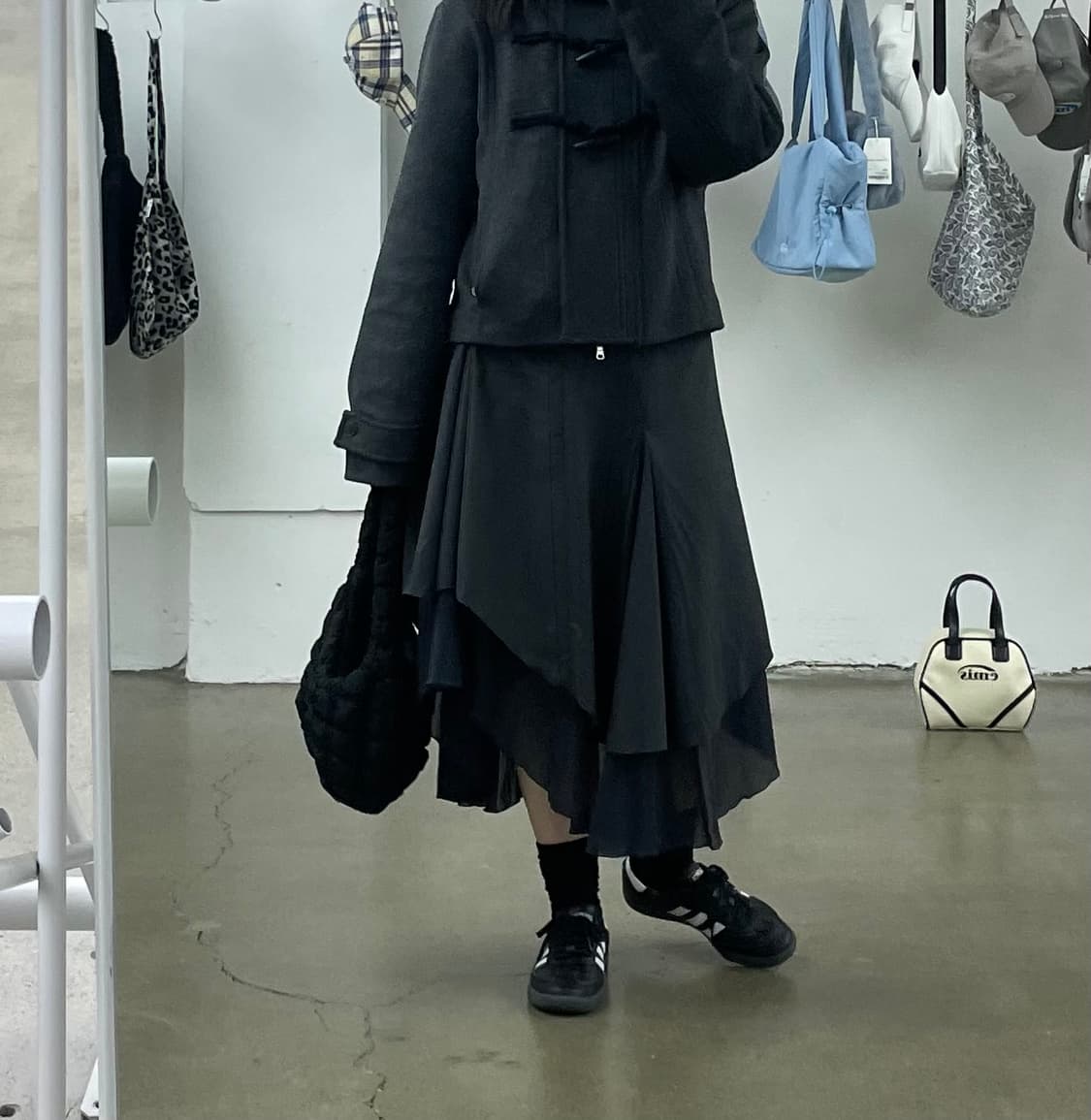 미세키서울 Unbalanced layered skirt CHARCOAL 상품이미지3